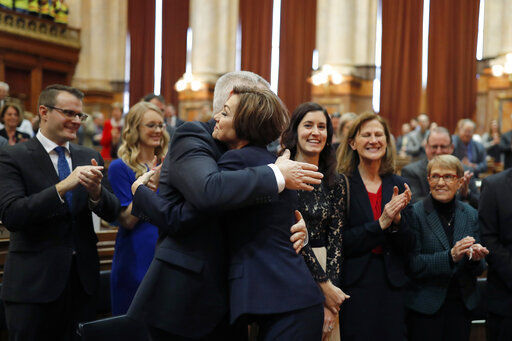Iowa governor calls for sales tax increase, other tax cuts